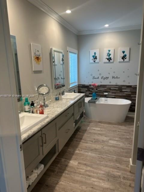 COCO PLUM BEACH - Residential Lease