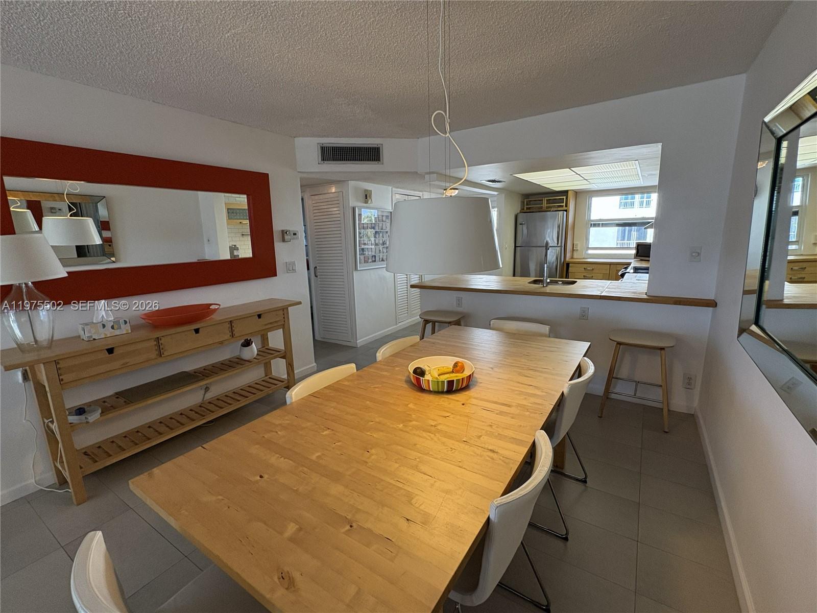 1069 Hillsboro Mile 603