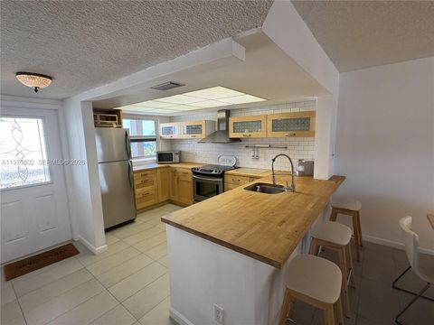 Tiny photo for 1069 Hillsboro Mile #603, Hillsboro Beach, FL 33062 (MLS # A11975502)