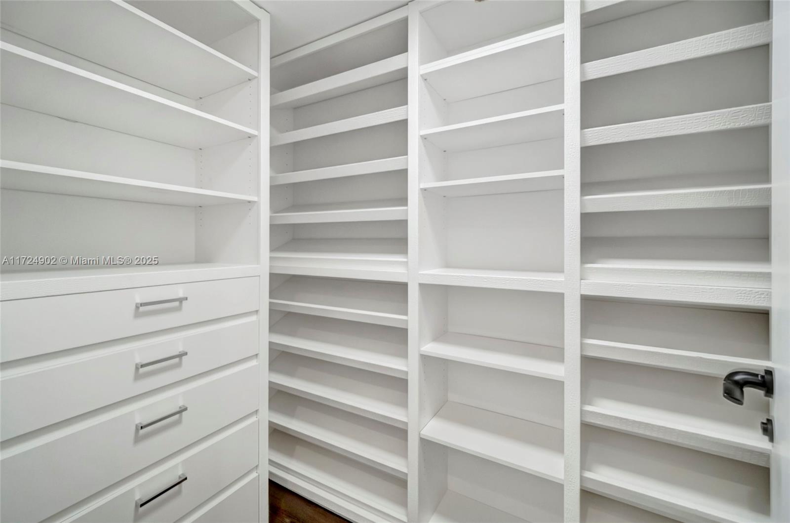 CARROLL WALK CONDO - Residential