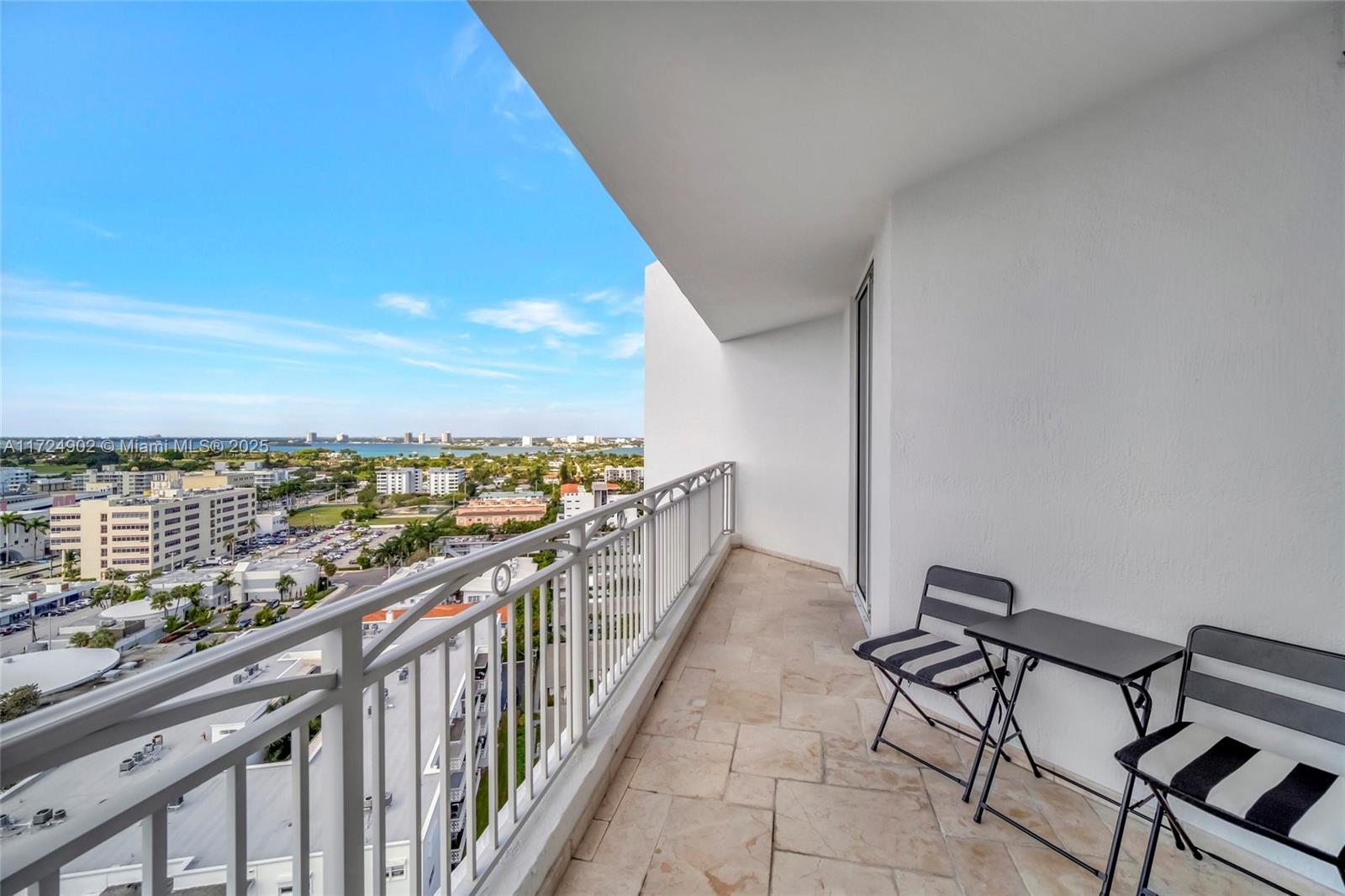 CARROLL WALK CONDO - Residential