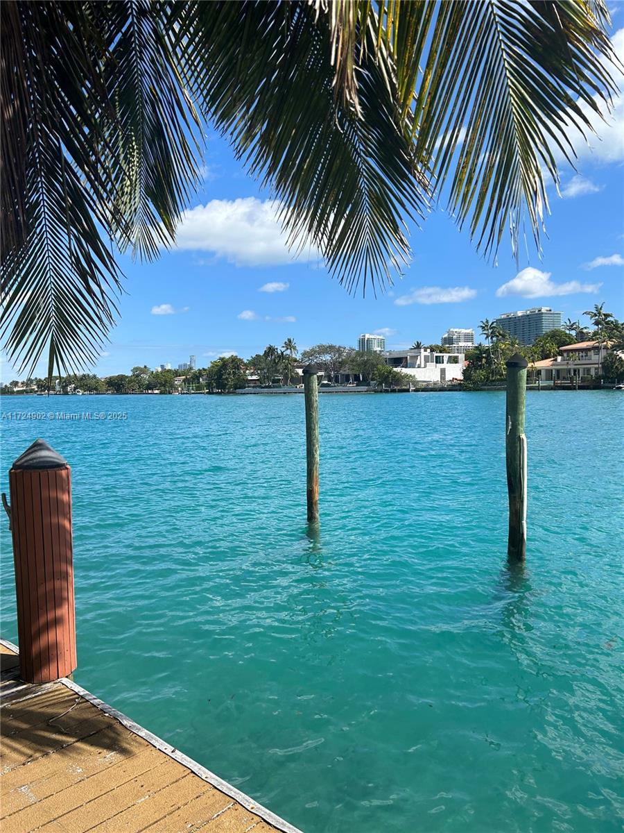 CARROLL WALK CONDO - Residential