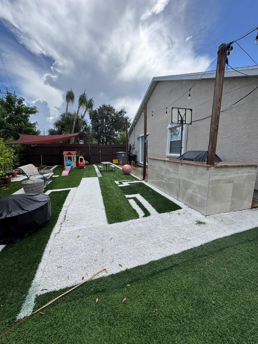 BOCA HEIGHTS PATIO HOMES - Residential Lease
