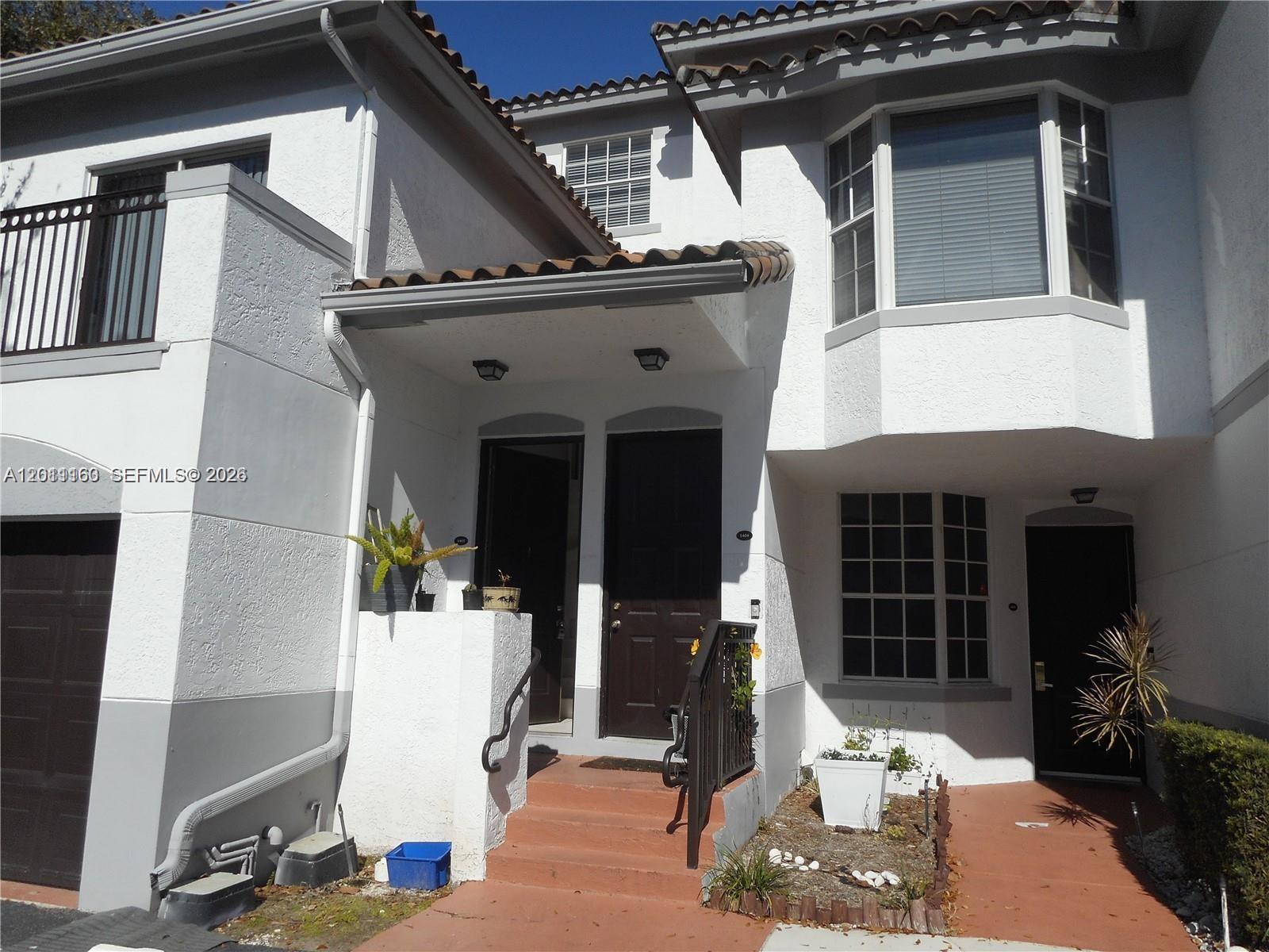 VILLAS DE TUSCANY CONDO - Residential