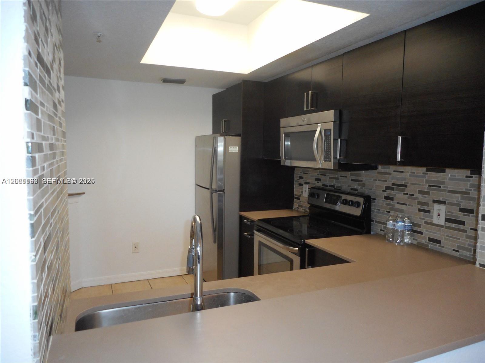 VILLAS DE TUSCANY CONDO - Residential