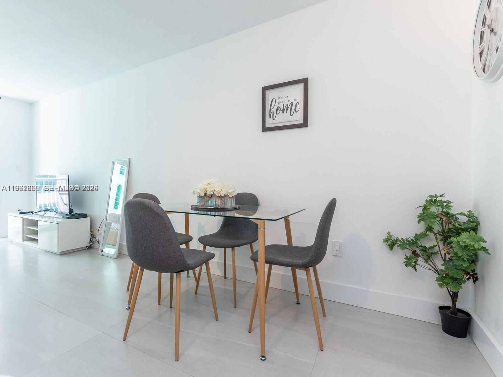 THE CLUB AT BRICKELL BAY - Residential Lease