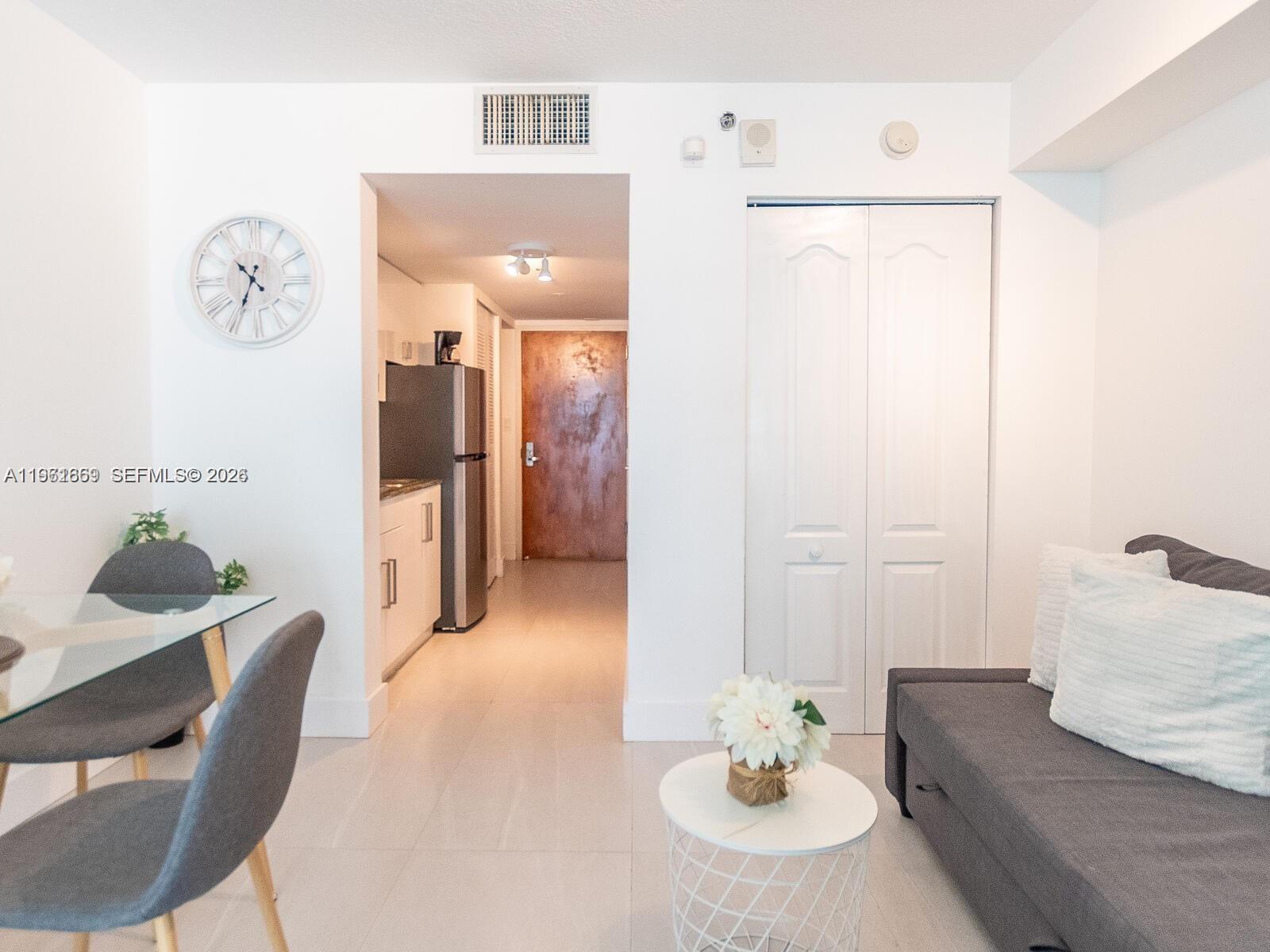THE CLUB AT BRICKELL BAY - Residential Lease