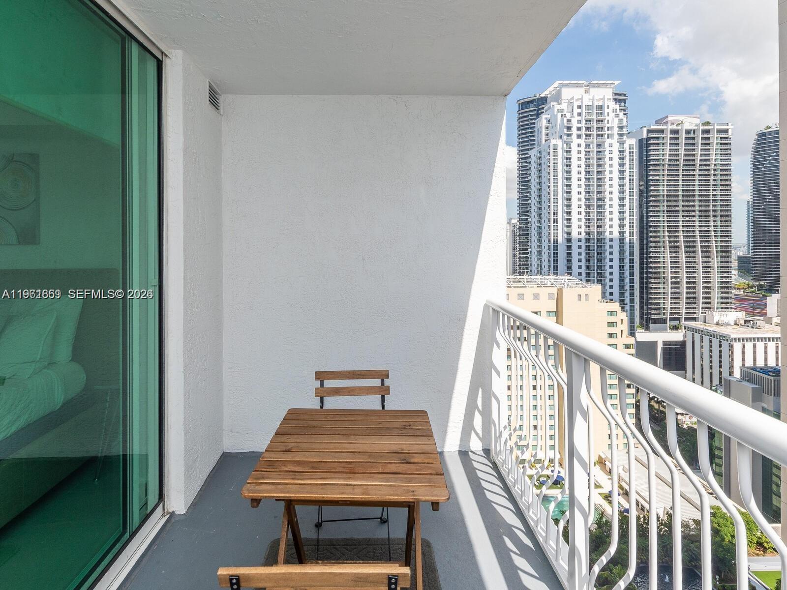 THE CLUB AT BRICKELL BAY - Residential Lease
