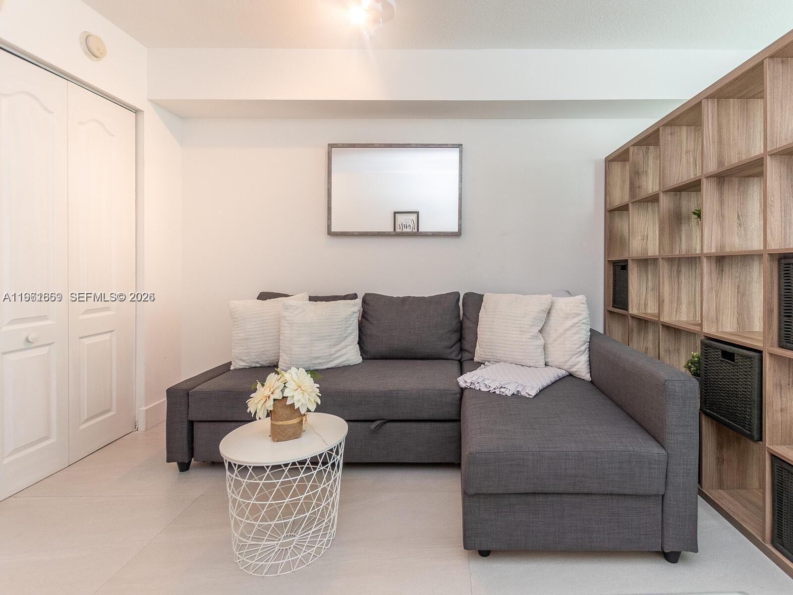 THE CLUB AT BRICKELL BAY - Residential Lease