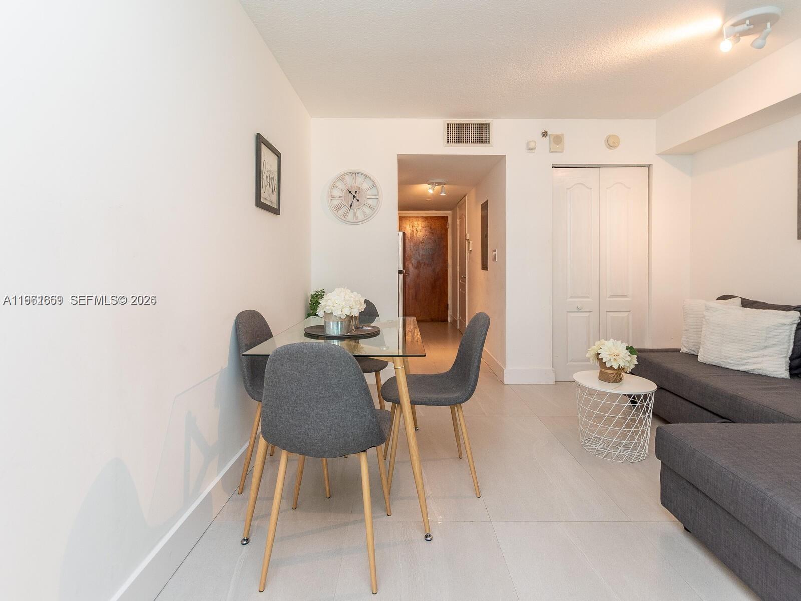 THE CLUB AT BRICKELL BAY - Residential Lease
