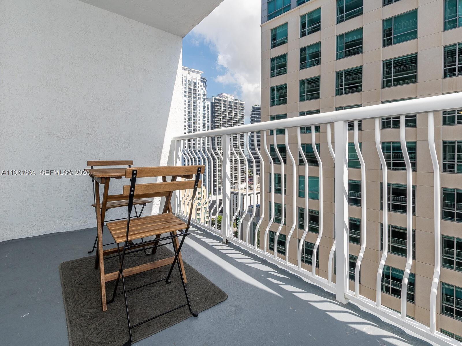 THE CLUB AT BRICKELL BAY - Residential Lease