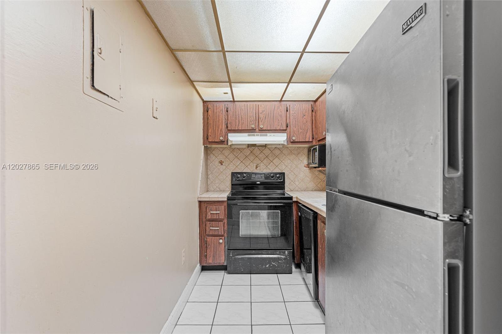 SUNSET VILLAS CONDO - Residential