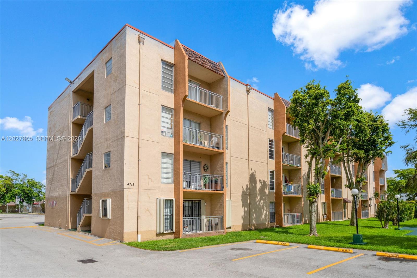 SUNSET VILLAS CONDO - Residential