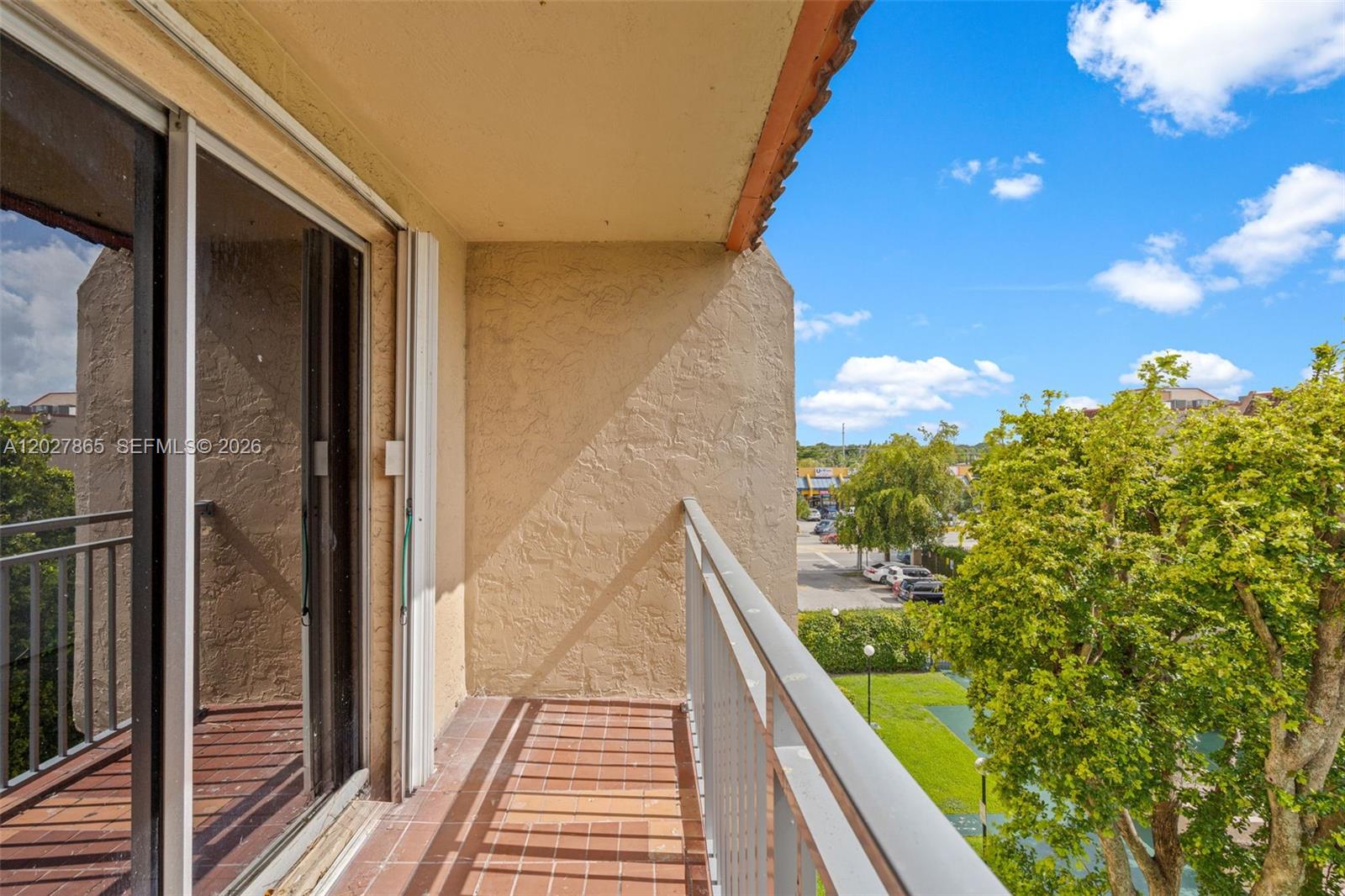 SUNSET VILLAS CONDO - Residential