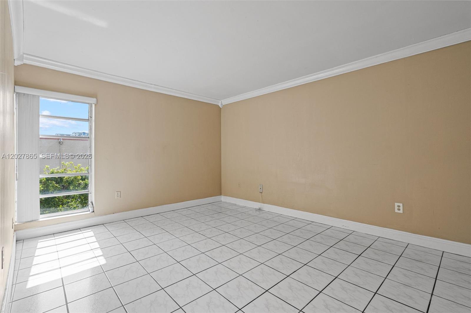 SUNSET VILLAS CONDO - Residential