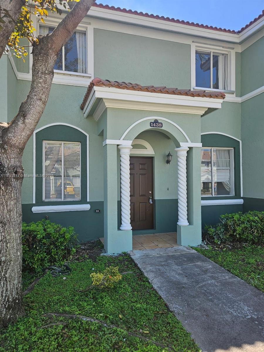 1438 Se 24th Ct 360, Homestead, Miami-Dade County, Florida - 3 Bedrooms  
3 Bathrooms - 