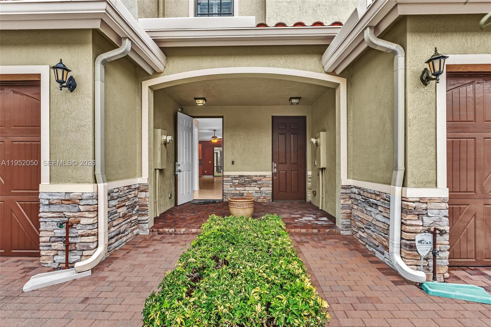 PARKLAND VILLAGE REPLAT O - Residential