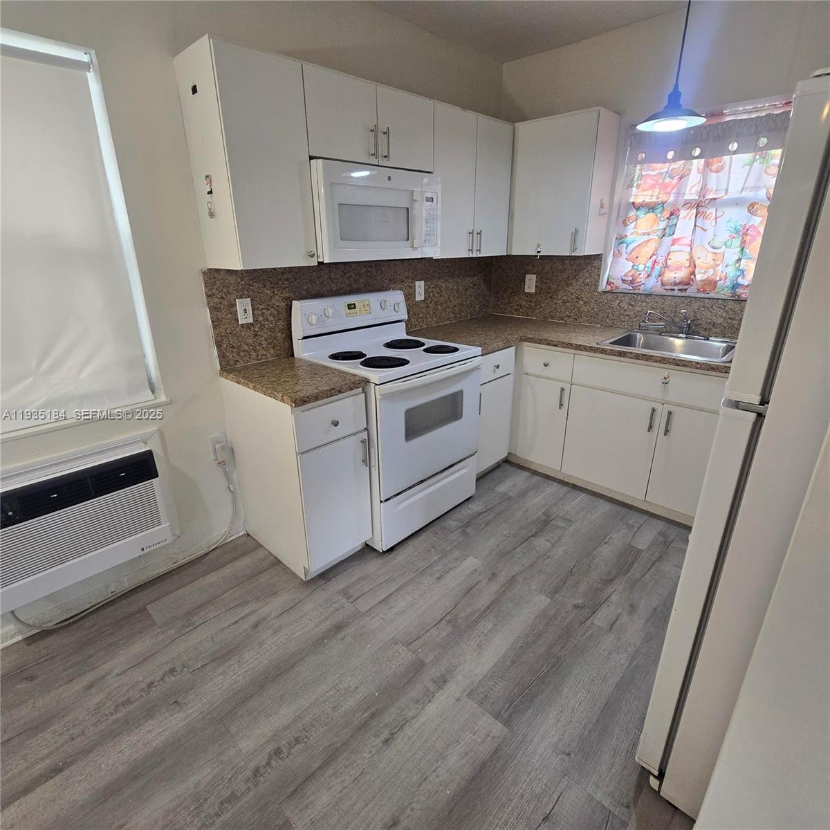 108 SE 10th Ave Rear