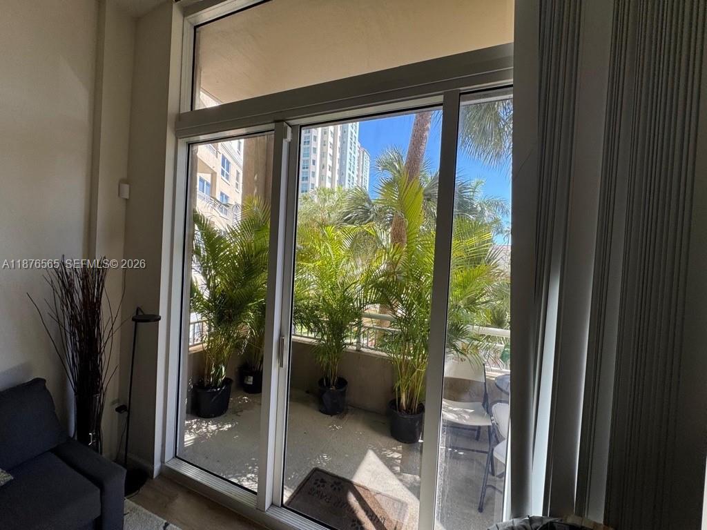 TURNBERRY ON THE GREEN CO - Residential