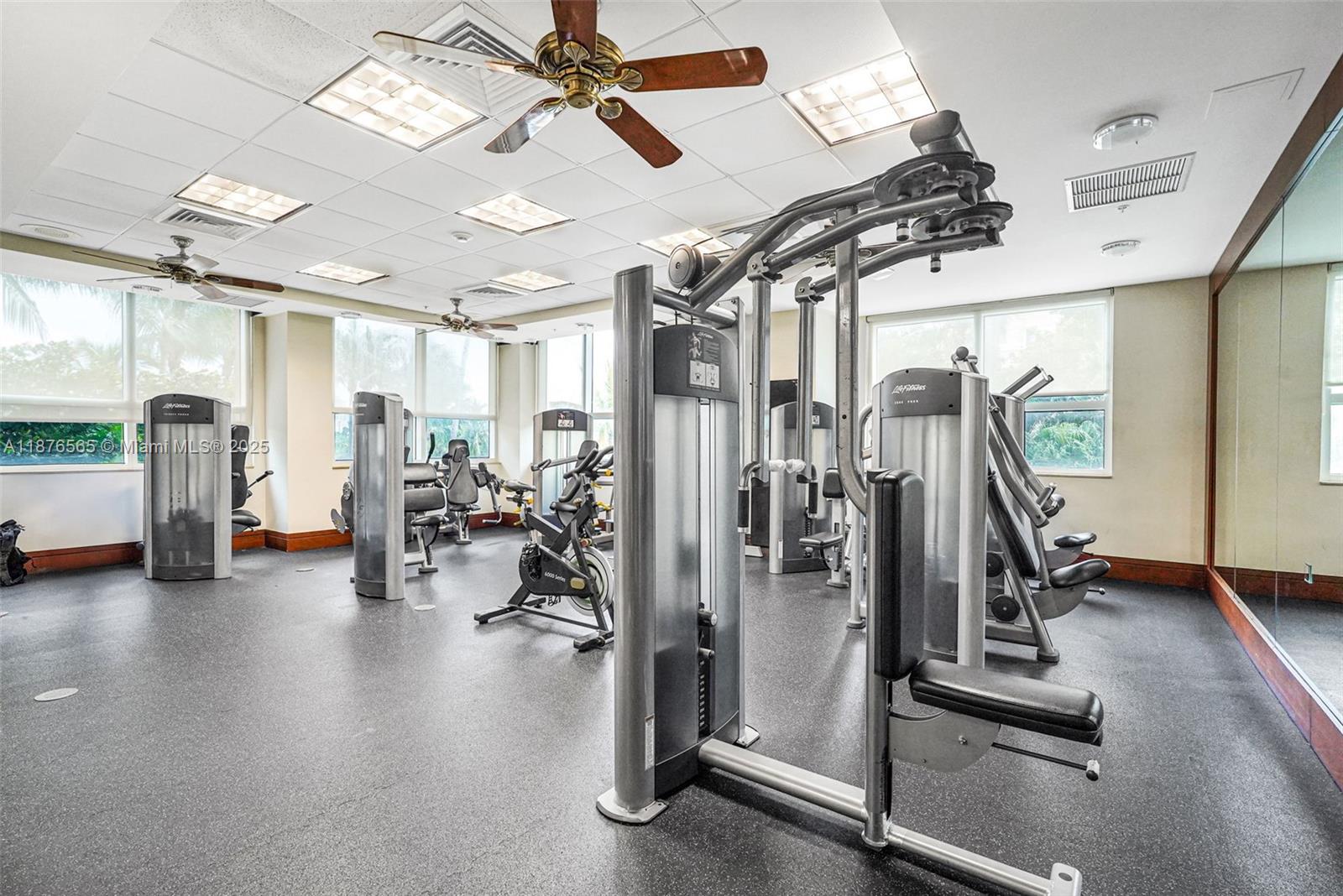 TURNBERRY ON THE GREEN CO - Residential