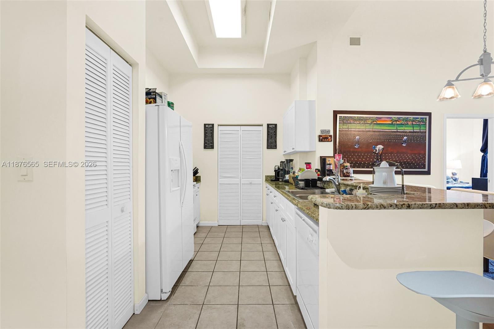 TURNBERRY ON THE GREEN CO - Residential