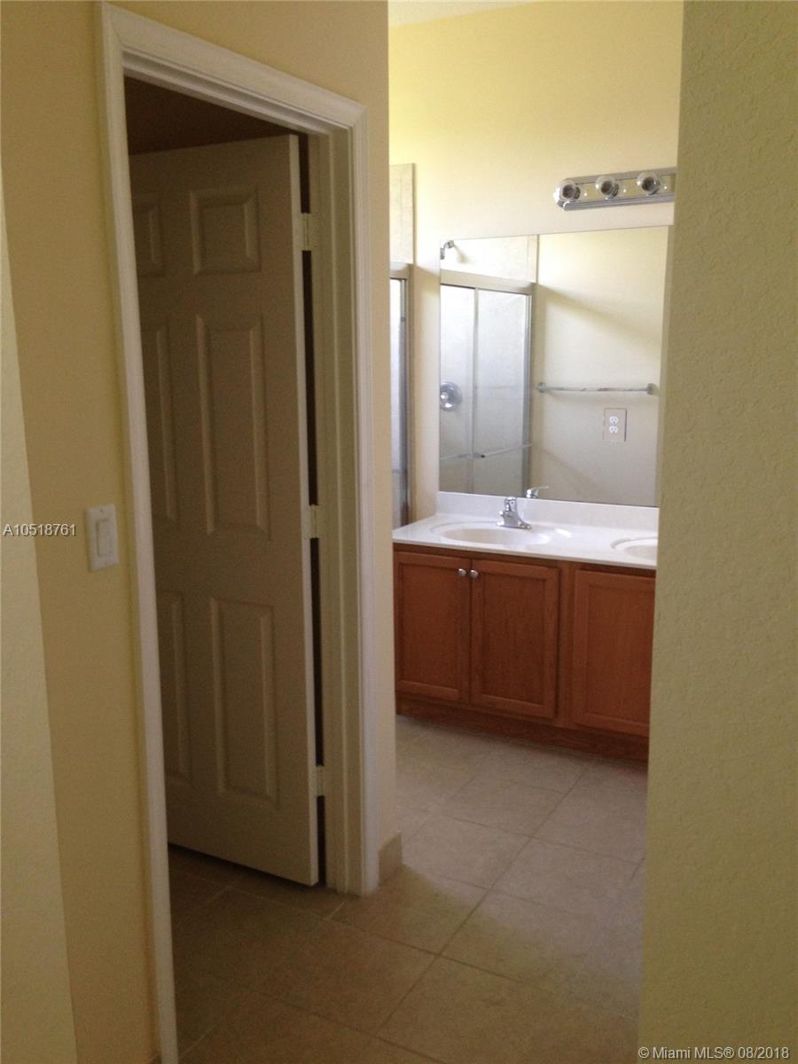 TUSCAN VILLAS CONDO - Residential Lease