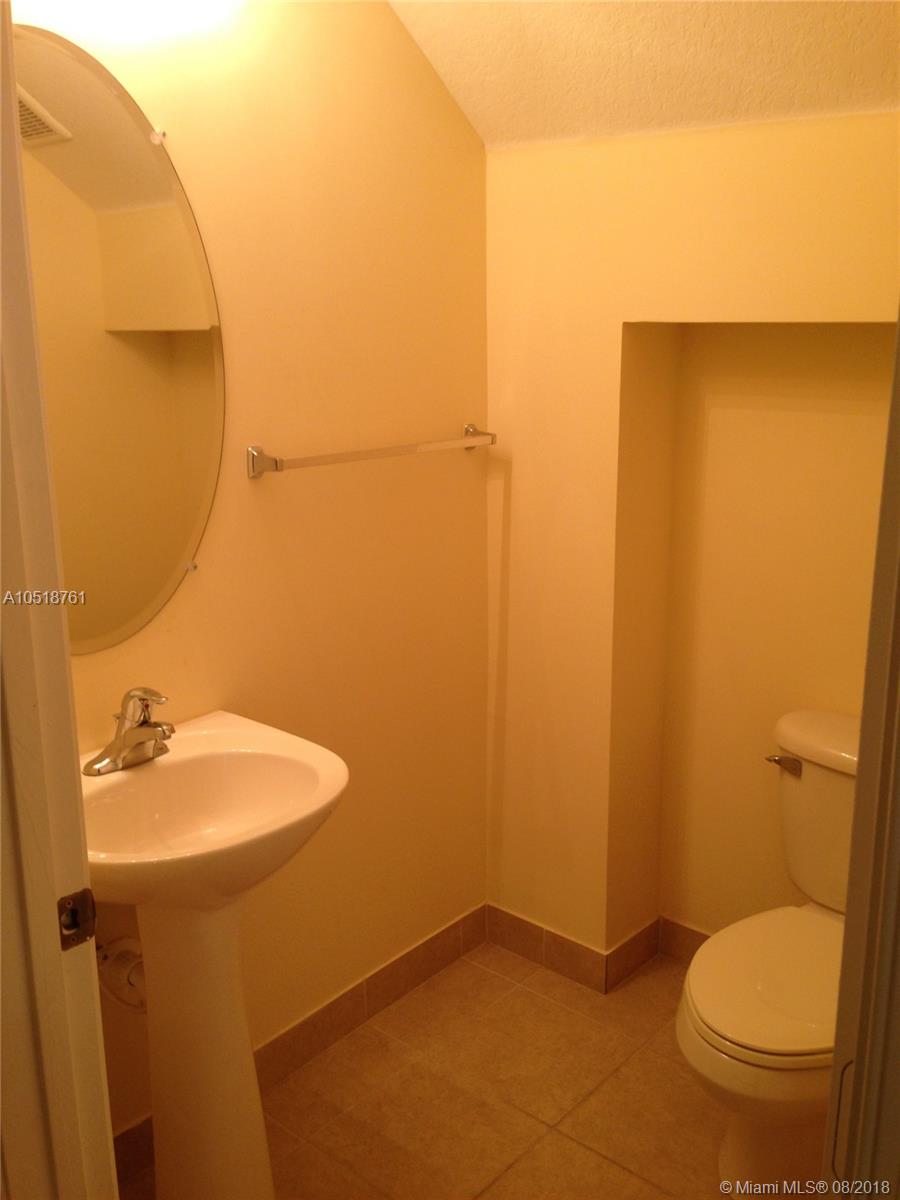 TUSCAN VILLAS CONDO - Residential Lease