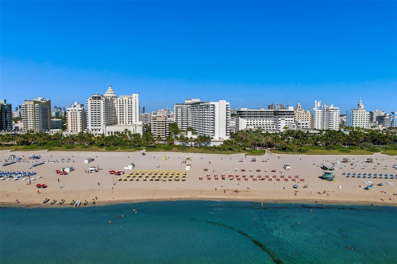 THE DECOPLAGE CONDO - Residential Lease