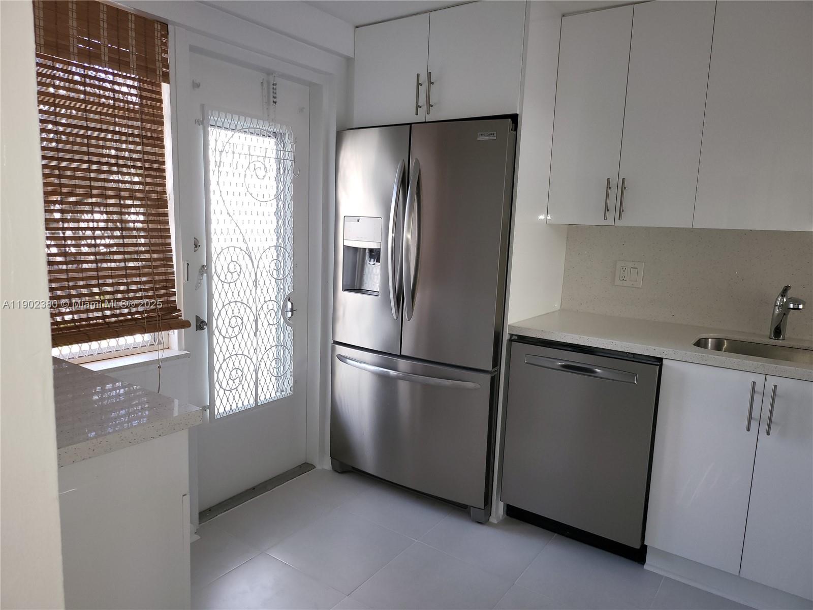 GOLDEN VIEW CONDO - Residential Lease