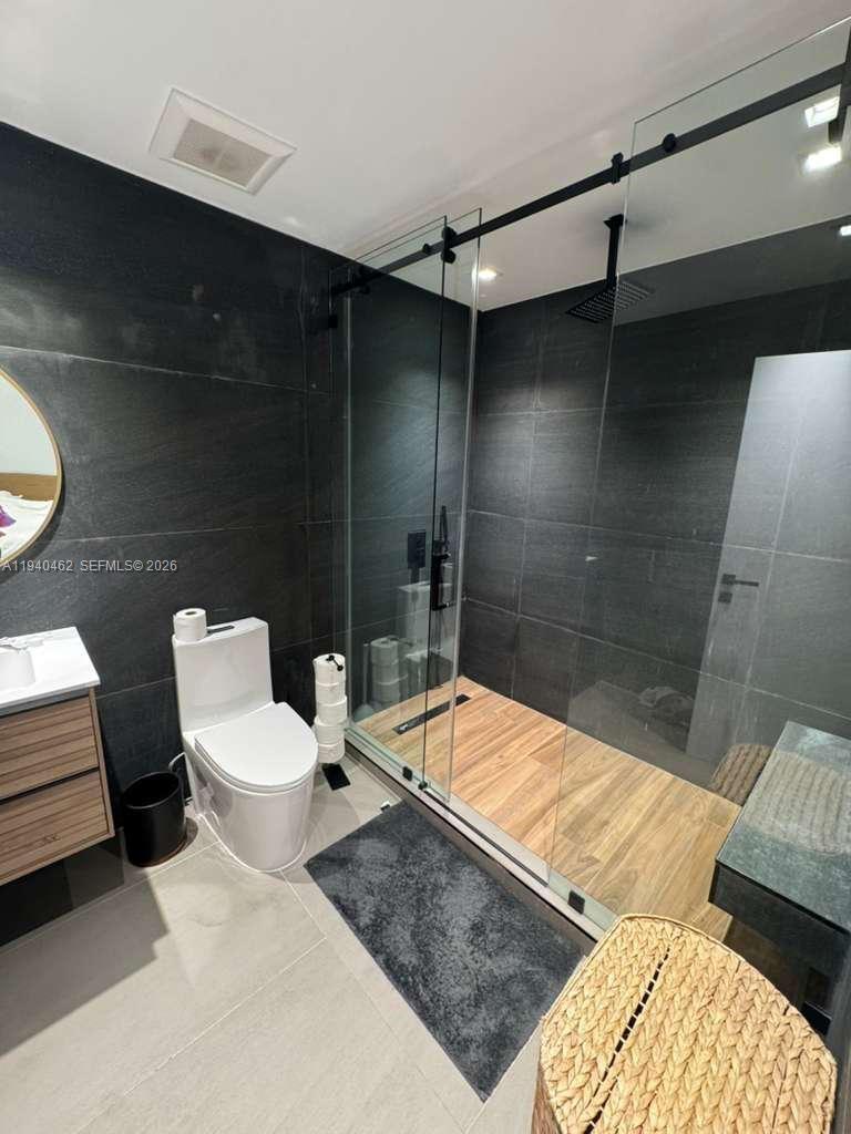 BANYAN OAKRIDGE PLAT - Residential Lease