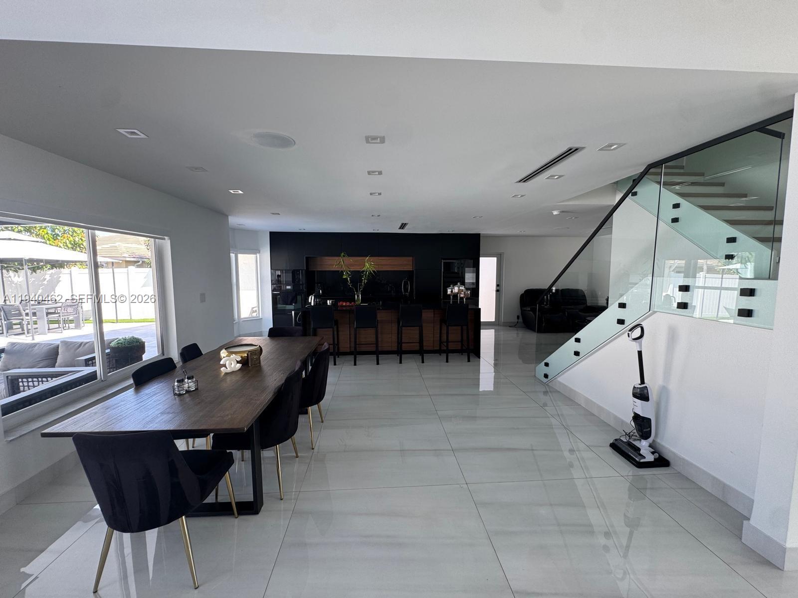 BANYAN OAKRIDGE PLAT - Residential Lease