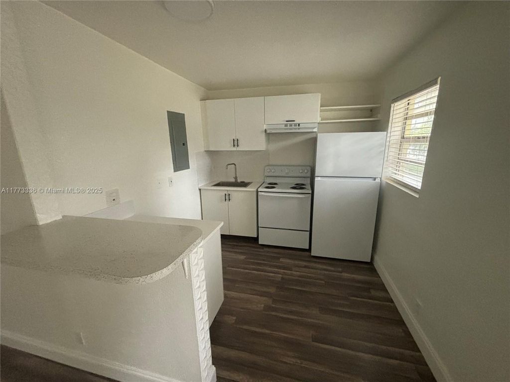 Photo of 300 SW 4th Ct #10, Fort Lauderdale, FL 33315 (MLS # A11773336)