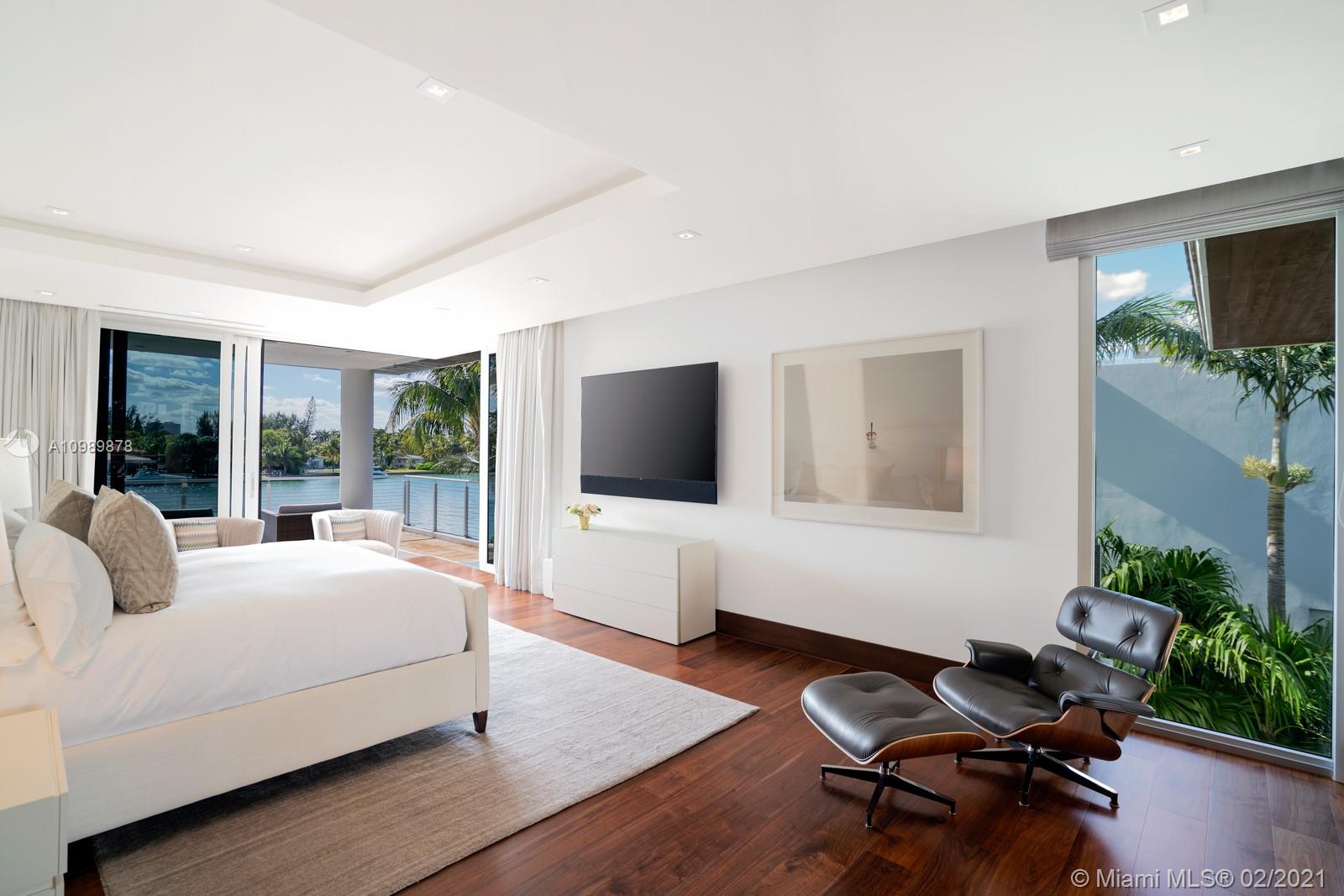 BISCAYNE POINT - Residential