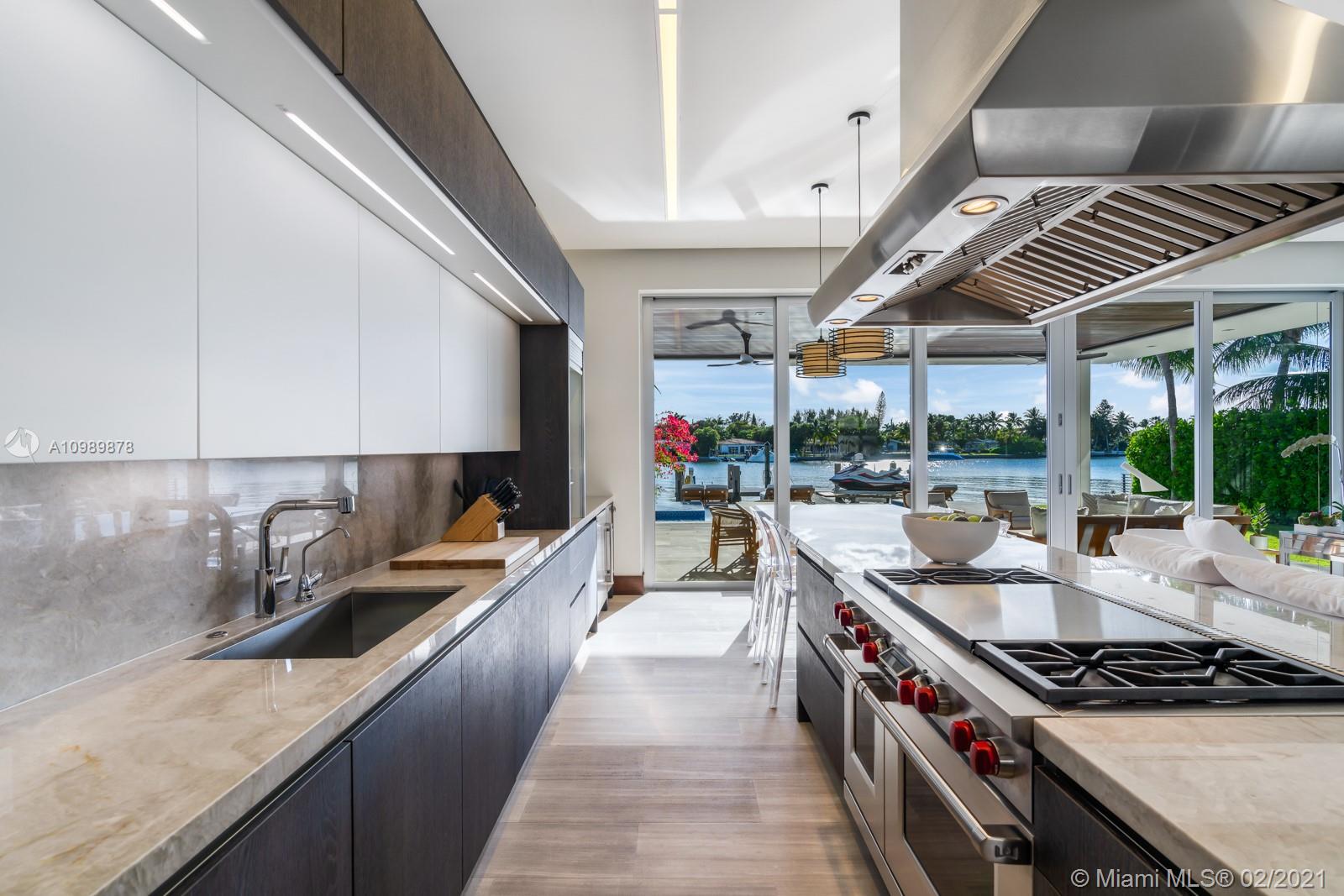 BISCAYNE POINT - Residential
