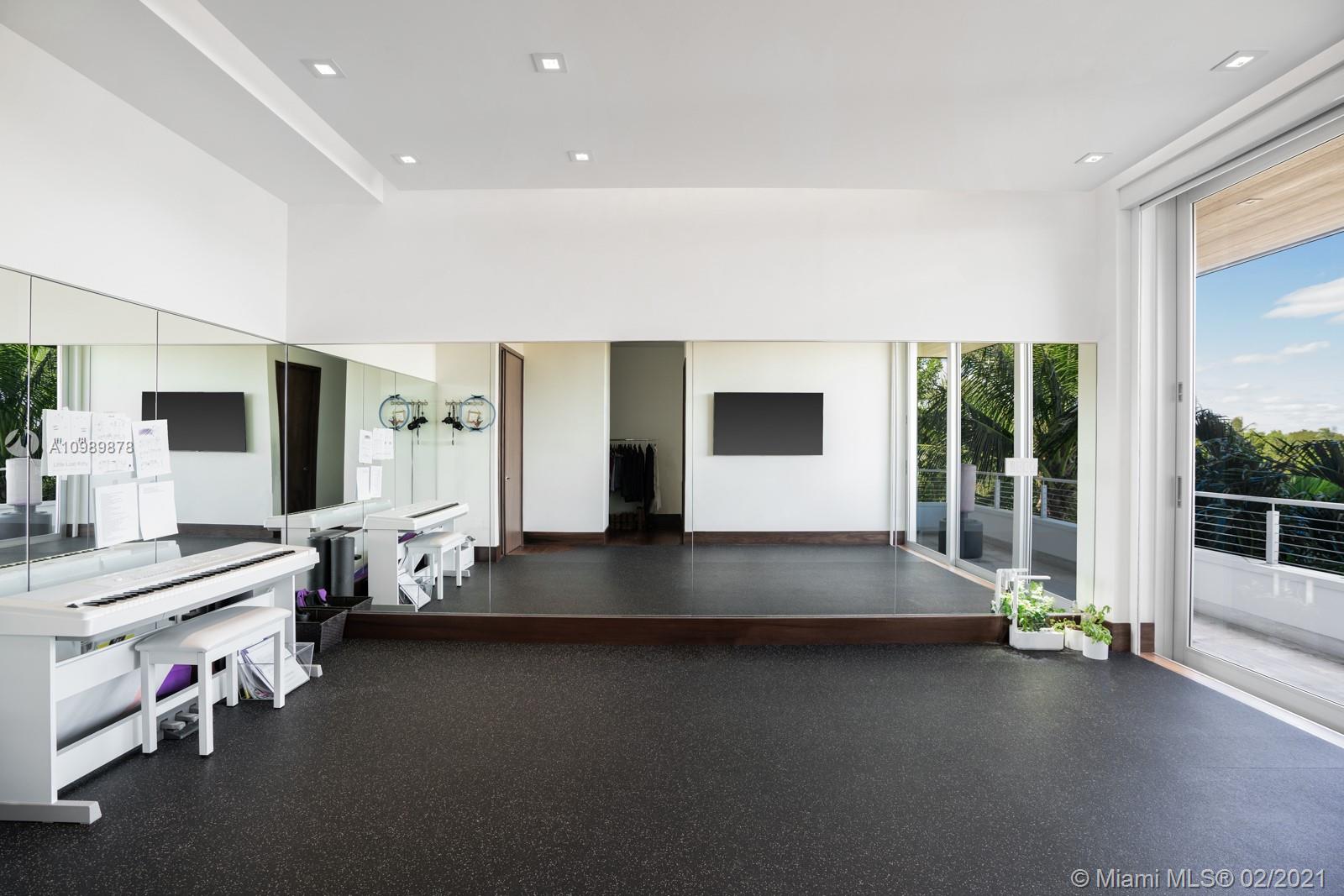 BISCAYNE POINT - Residential