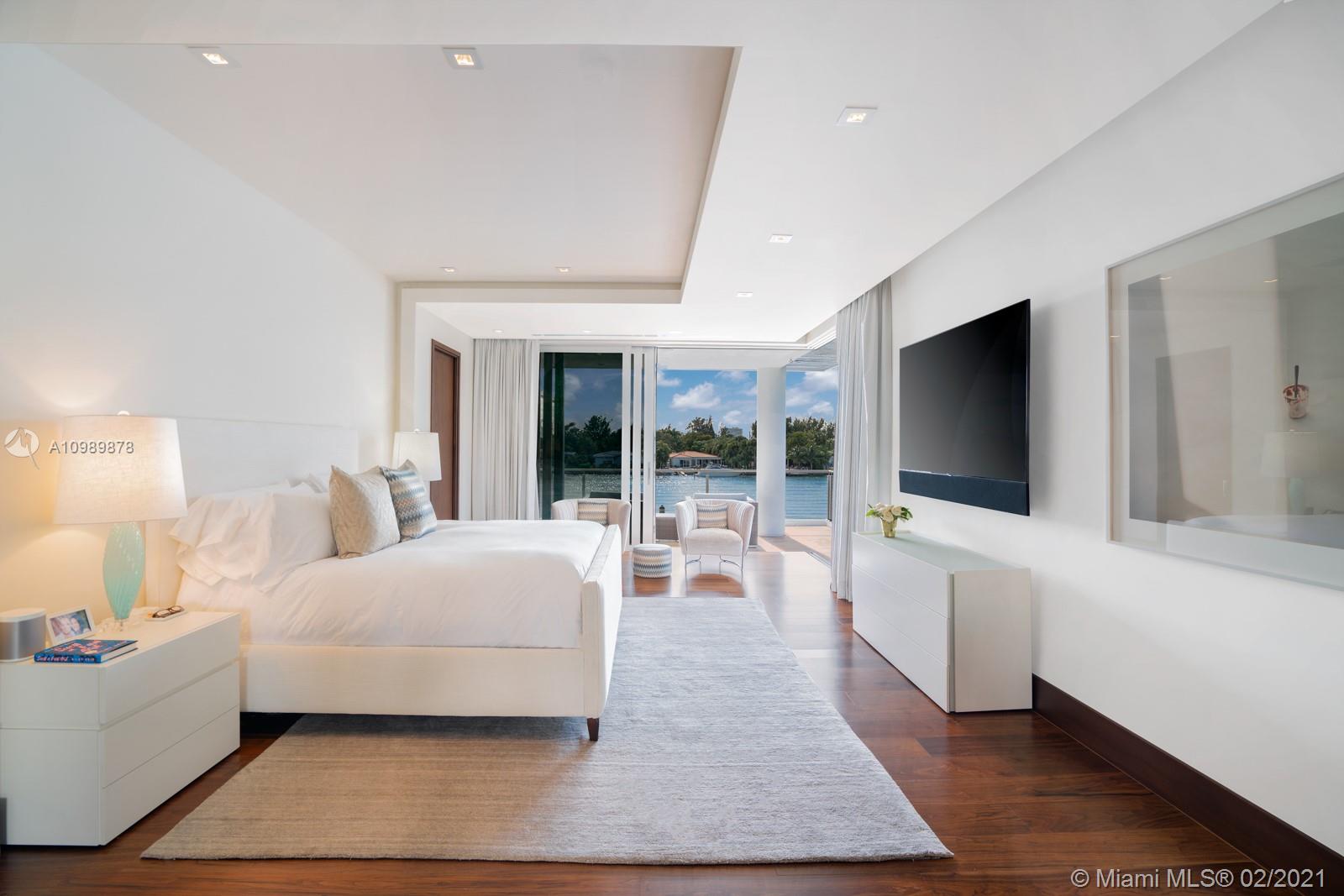 BISCAYNE POINT - Residential