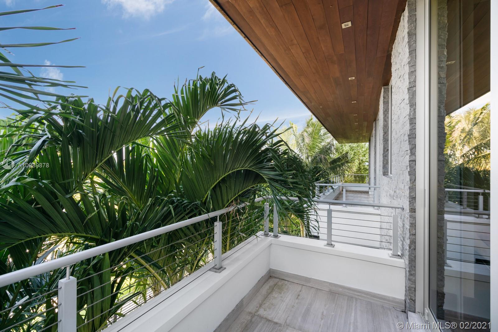 BISCAYNE POINT - Residential