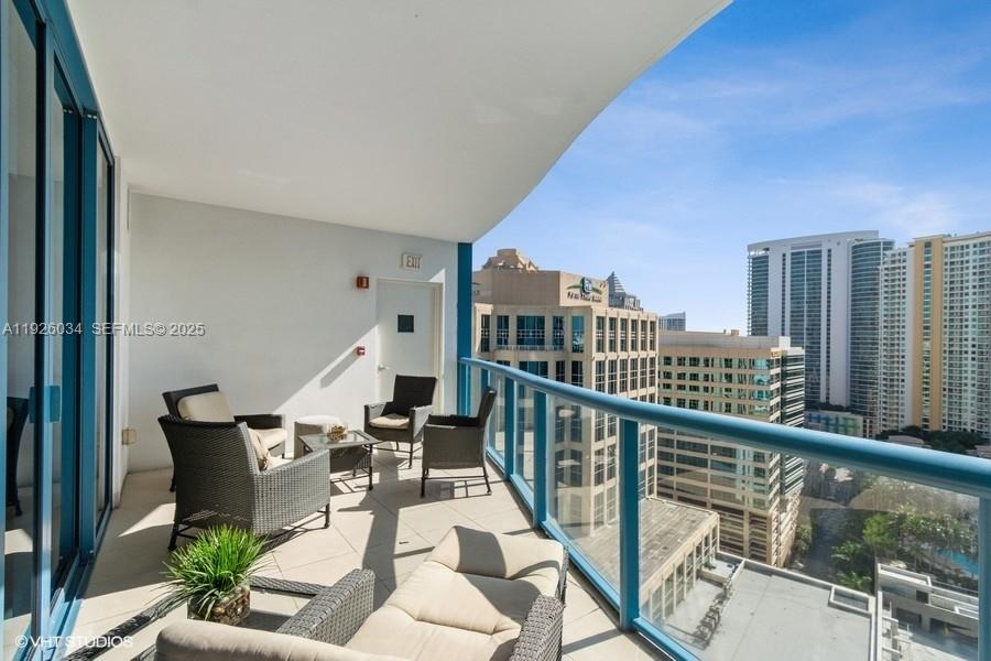 LAS OLAS RIVER HOUSE COND - Residential Lease