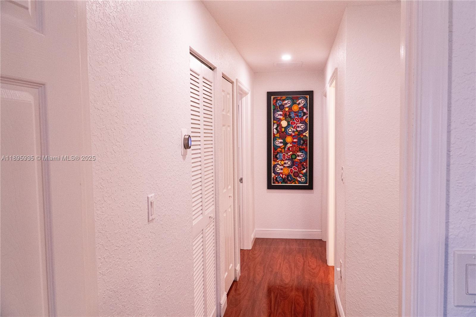 FOREST LAKE PARADISE - Residential