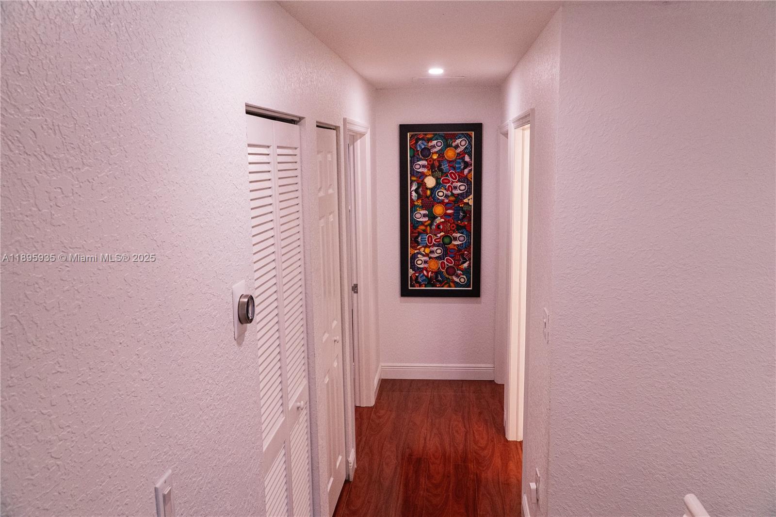 FOREST LAKE PARADISE - Residential