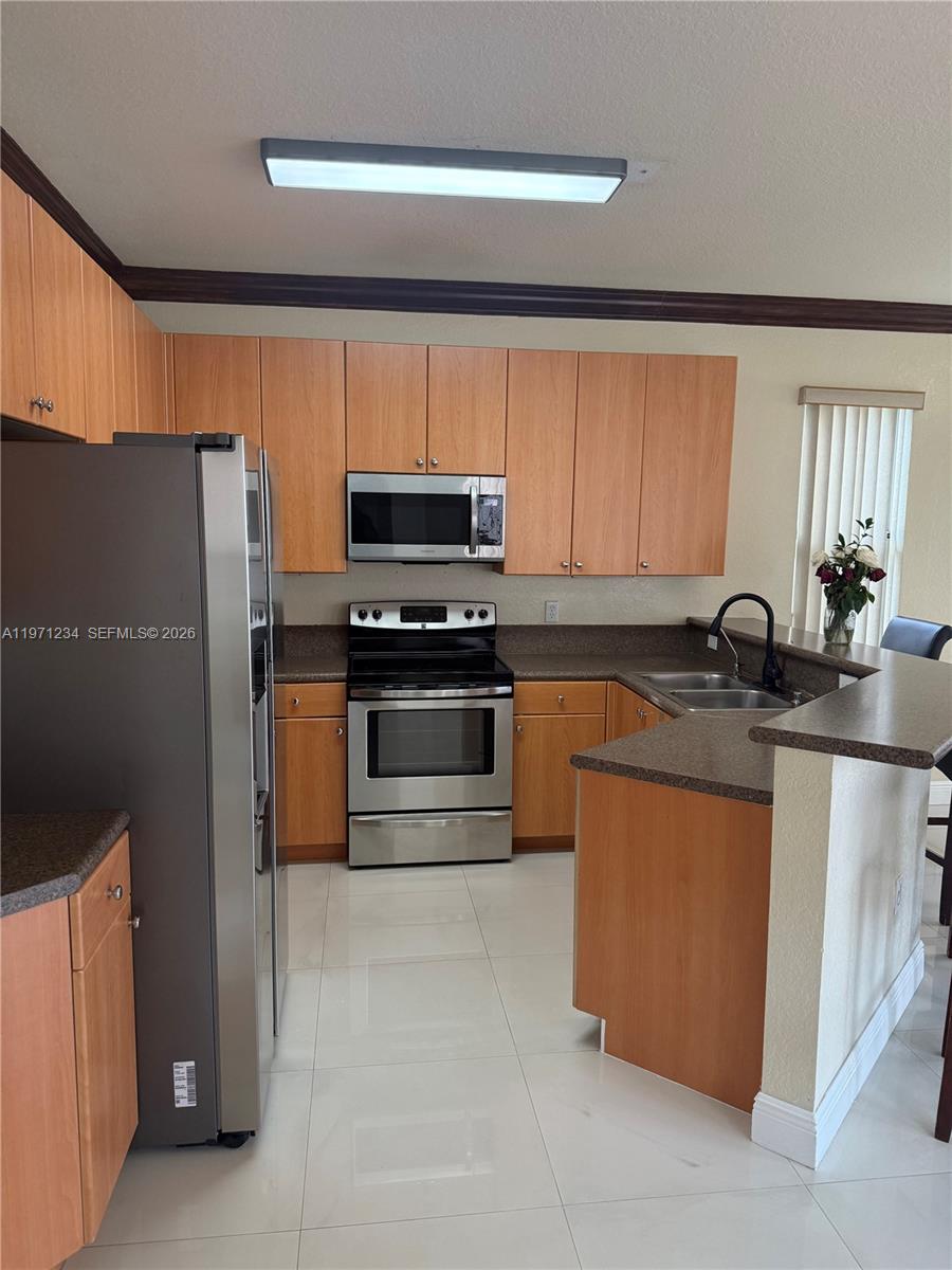 PORTOFINO PALMS - Residential