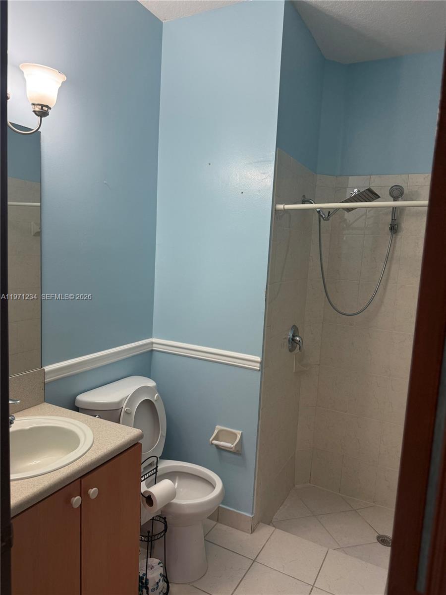 PORTOFINO PALMS - Residential