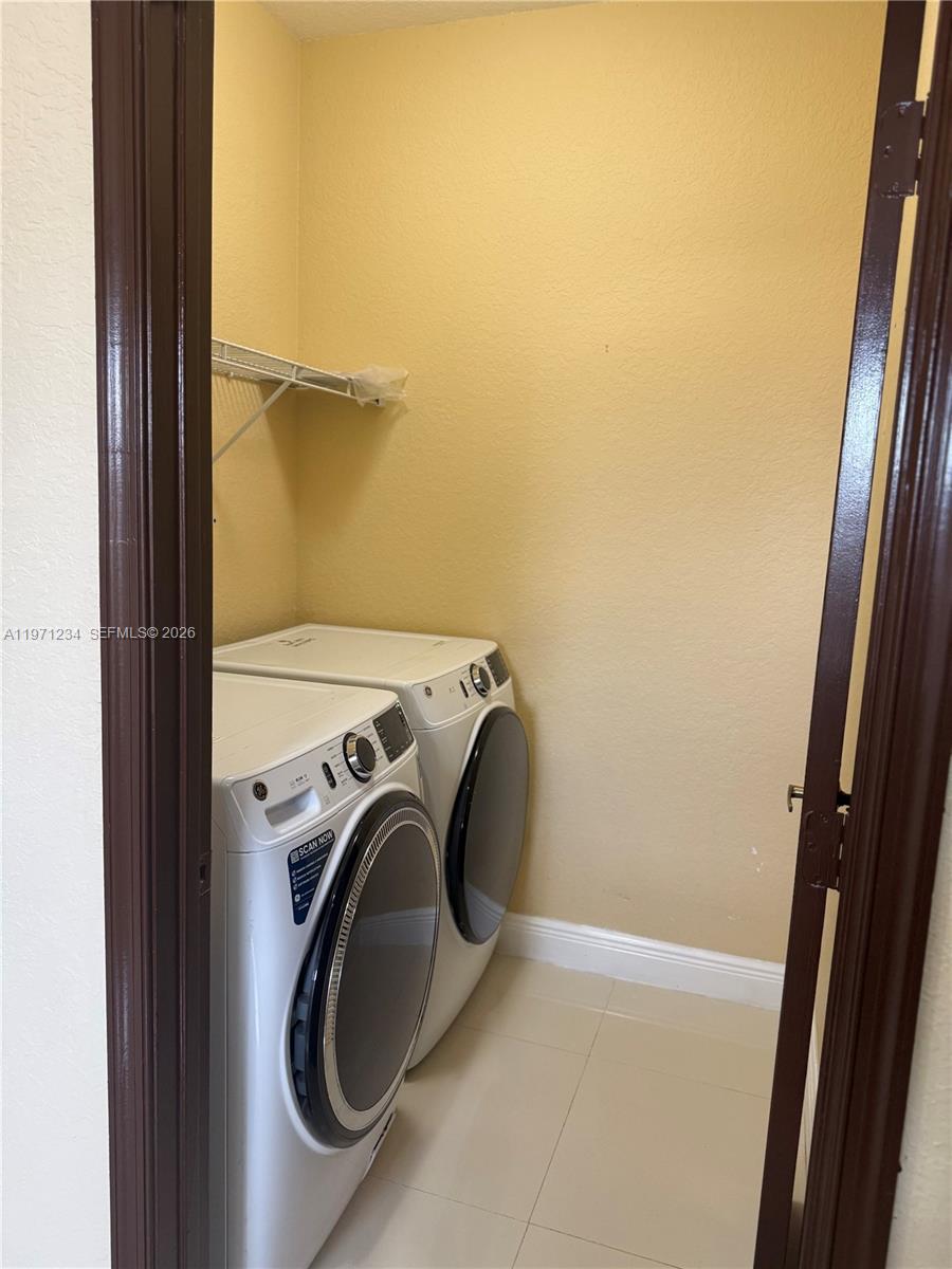 PORTOFINO PALMS - Residential