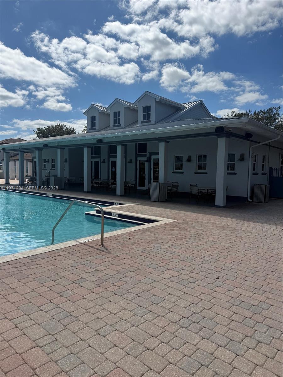 PORTOFINO PALMS - Residential