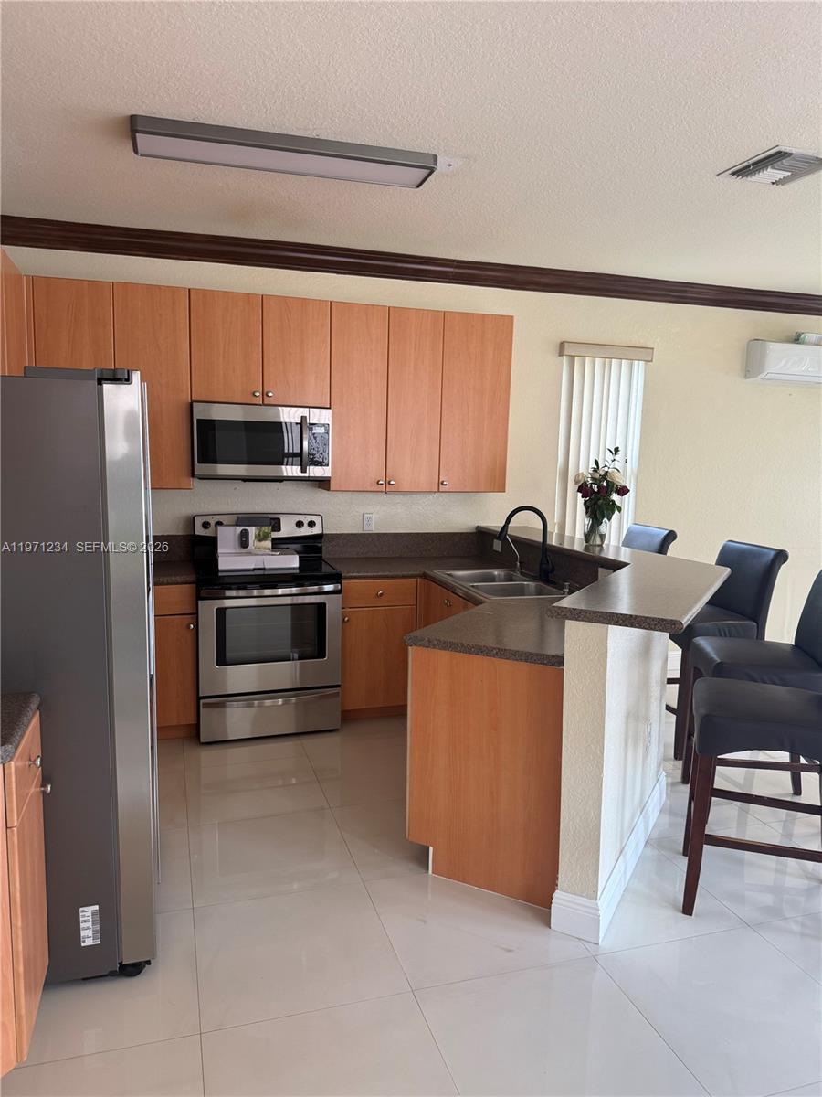 PORTOFINO PALMS - Residential