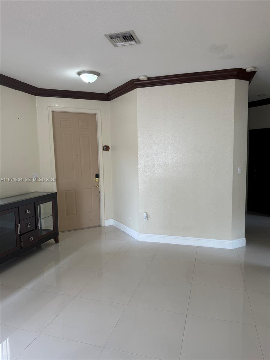 PORTOFINO PALMS - Residential