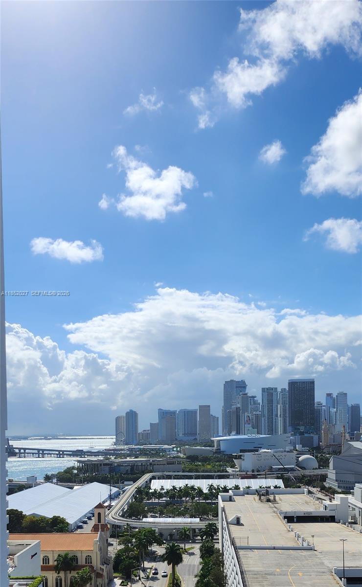 OPERA TOWER CONDO - Residential