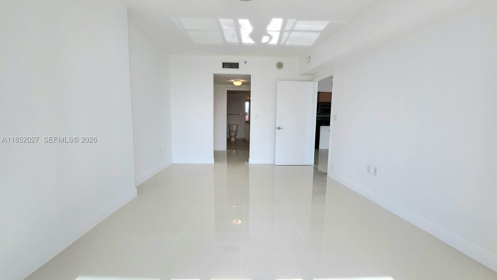 OPERA TOWER CONDO - Residential