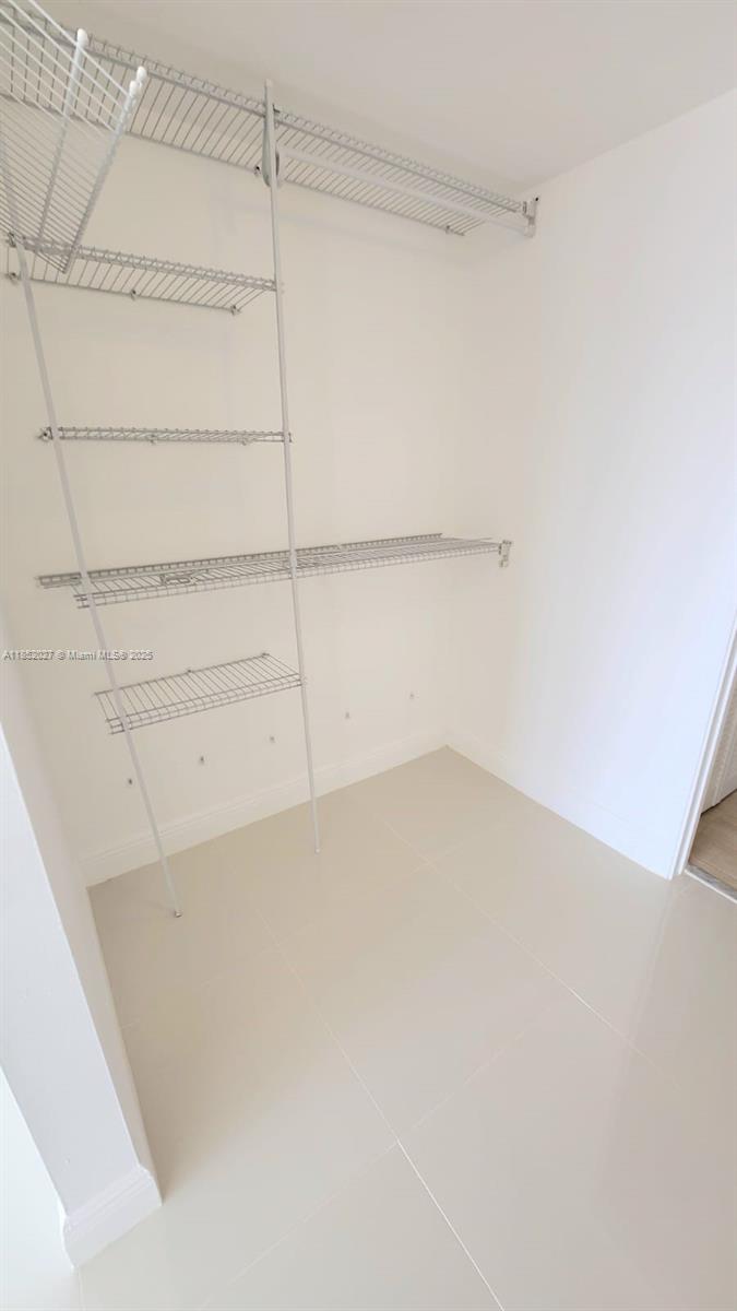 OPERA TOWER CONDO - Residential