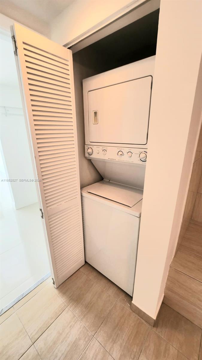 OPERA TOWER CONDO - Residential